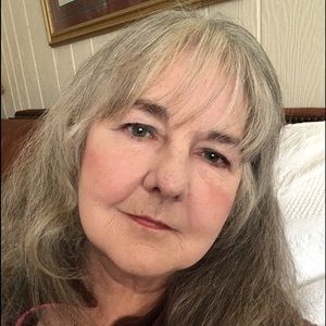 Meet your Posher, Deborah